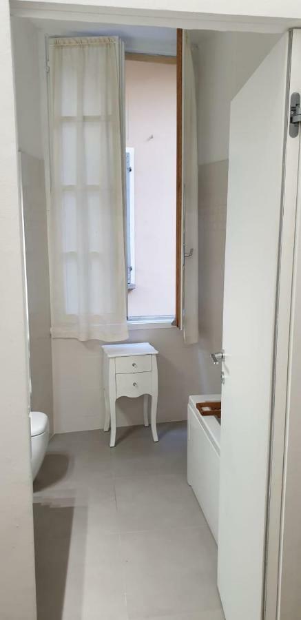 Piazza San Rocco Suite Art Verbania Exterior foto